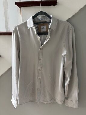 Men’s Light Gray Button-Up Jersey Shirt